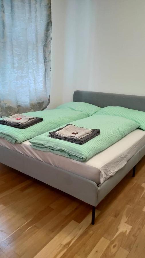 Cozynite Premium Apartment Stadthalle Viena Exterior foto