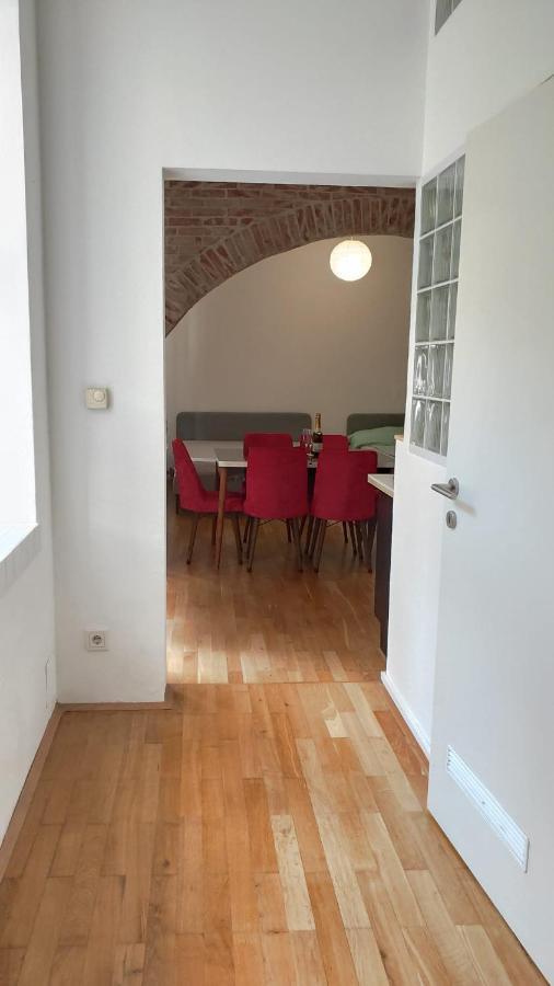 Cozynite Premium Apartment Stadthalle Viena Exterior foto